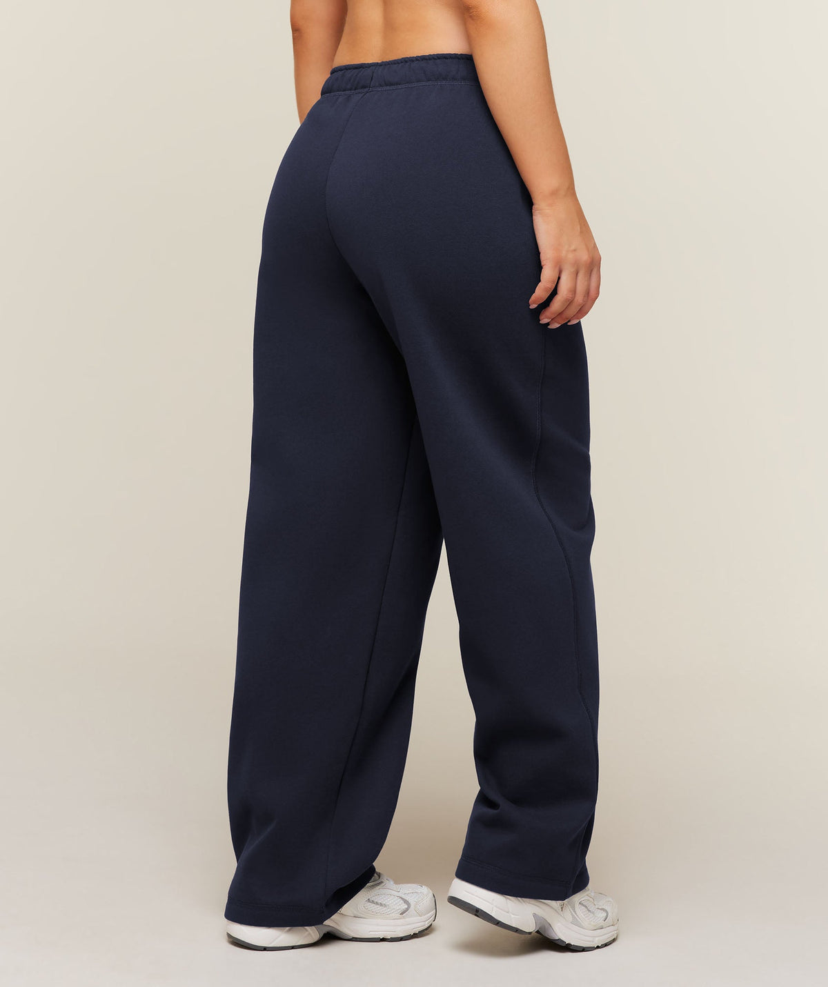 Cosy Luxe Campus Pants Short